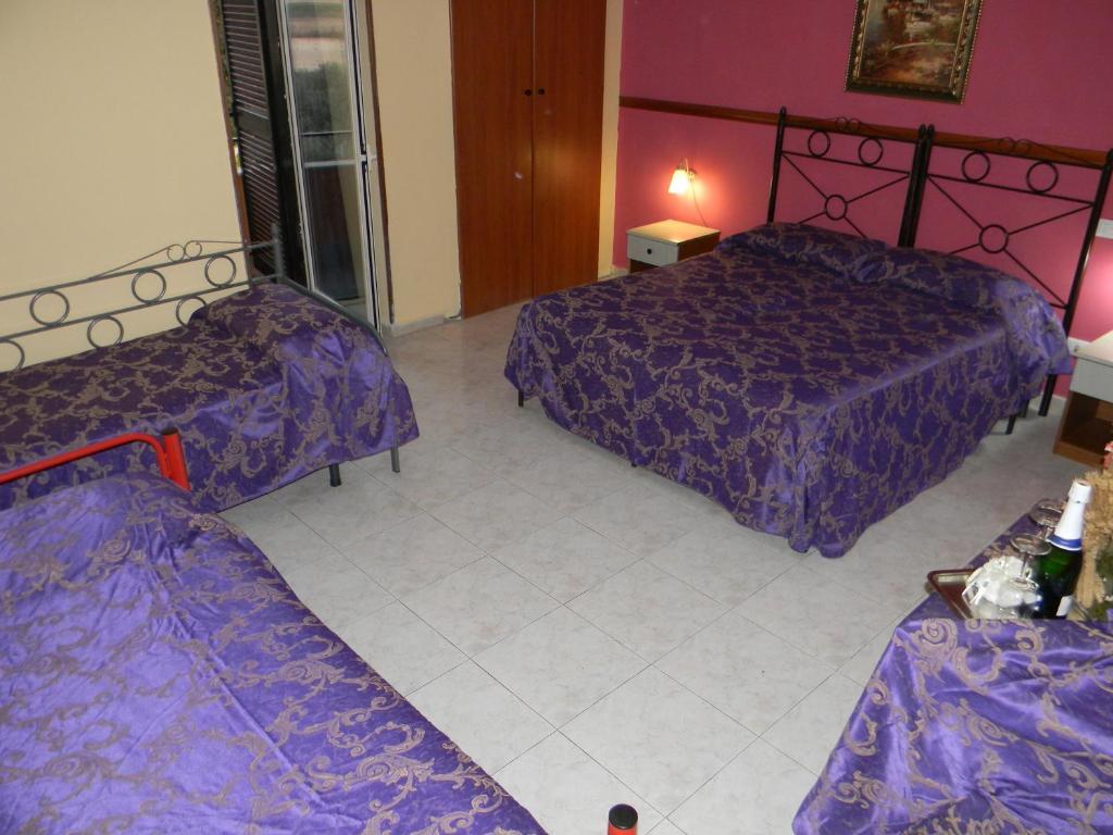 Hotel Mi.Ro. Casalnuovo Di Napoli Værelse billede